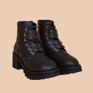 UNIF DEDI BOOTS
